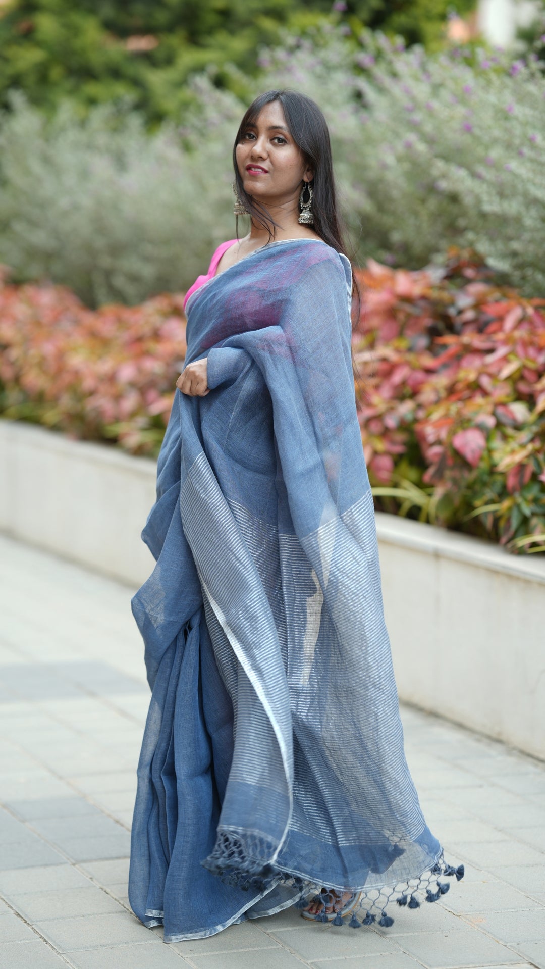 Aasmani Neel Linen (Saree)