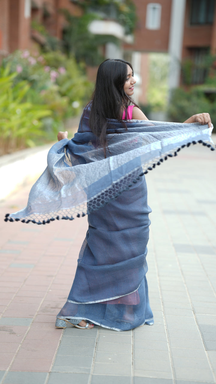 Aasmani Neel Linen (Saree)