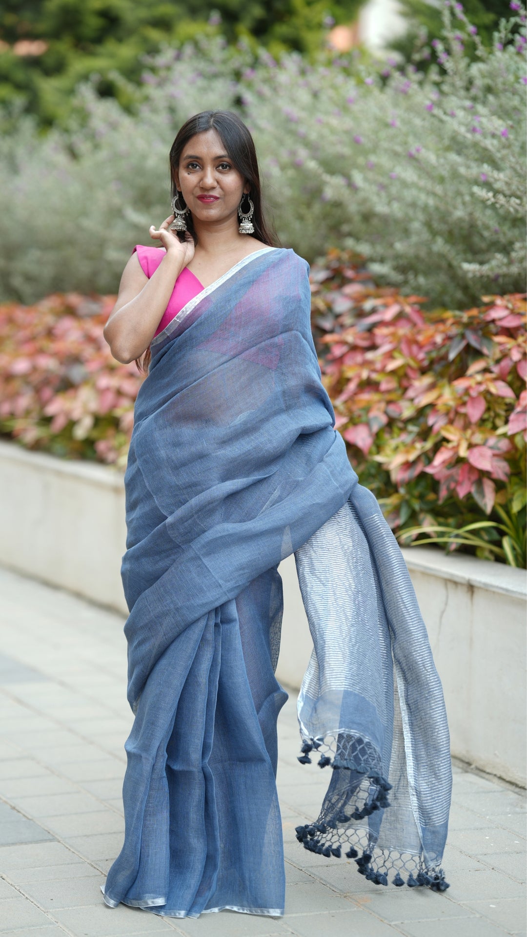 Aasmani Neel Linen (Saree)