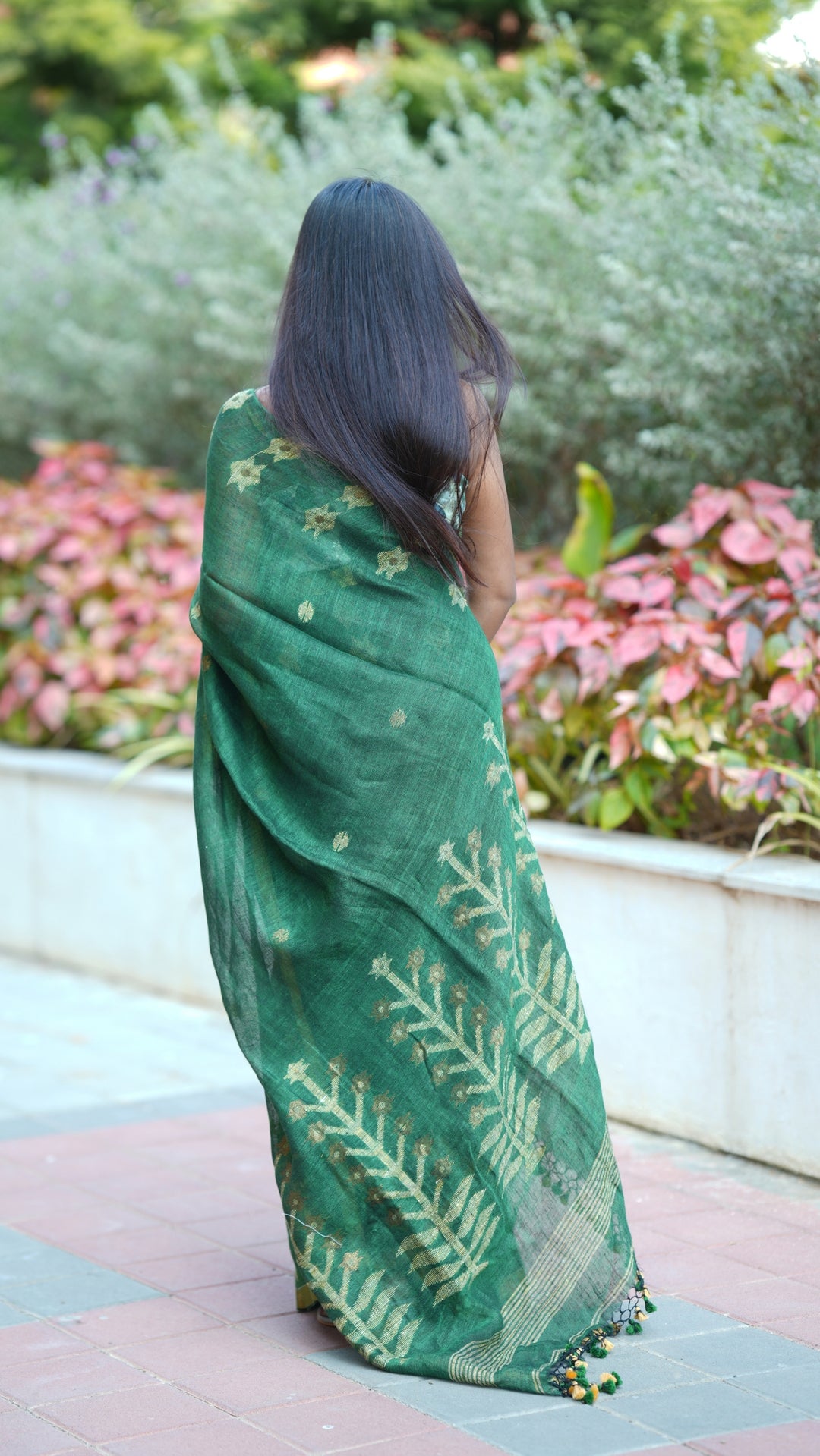 Bonolota Jamdani Linen (Saree)