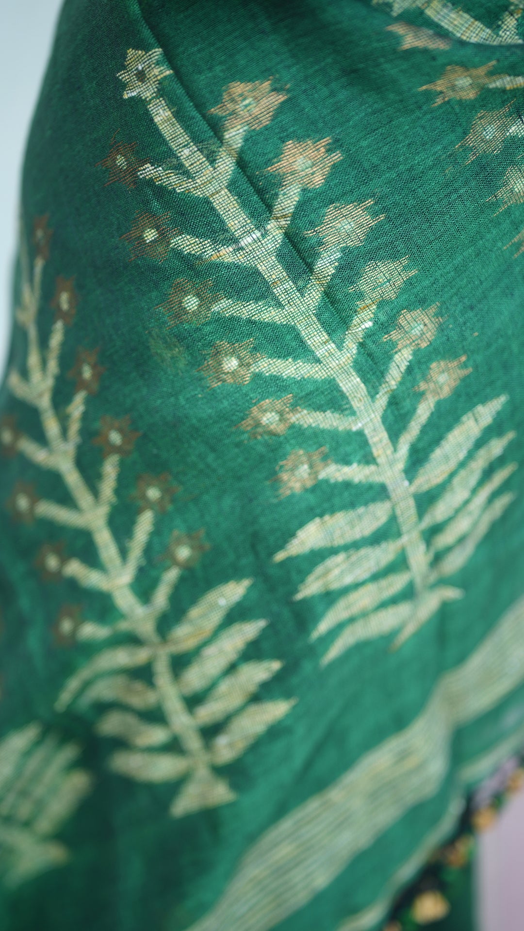 Bonolota Jamdani Linen (Saree)