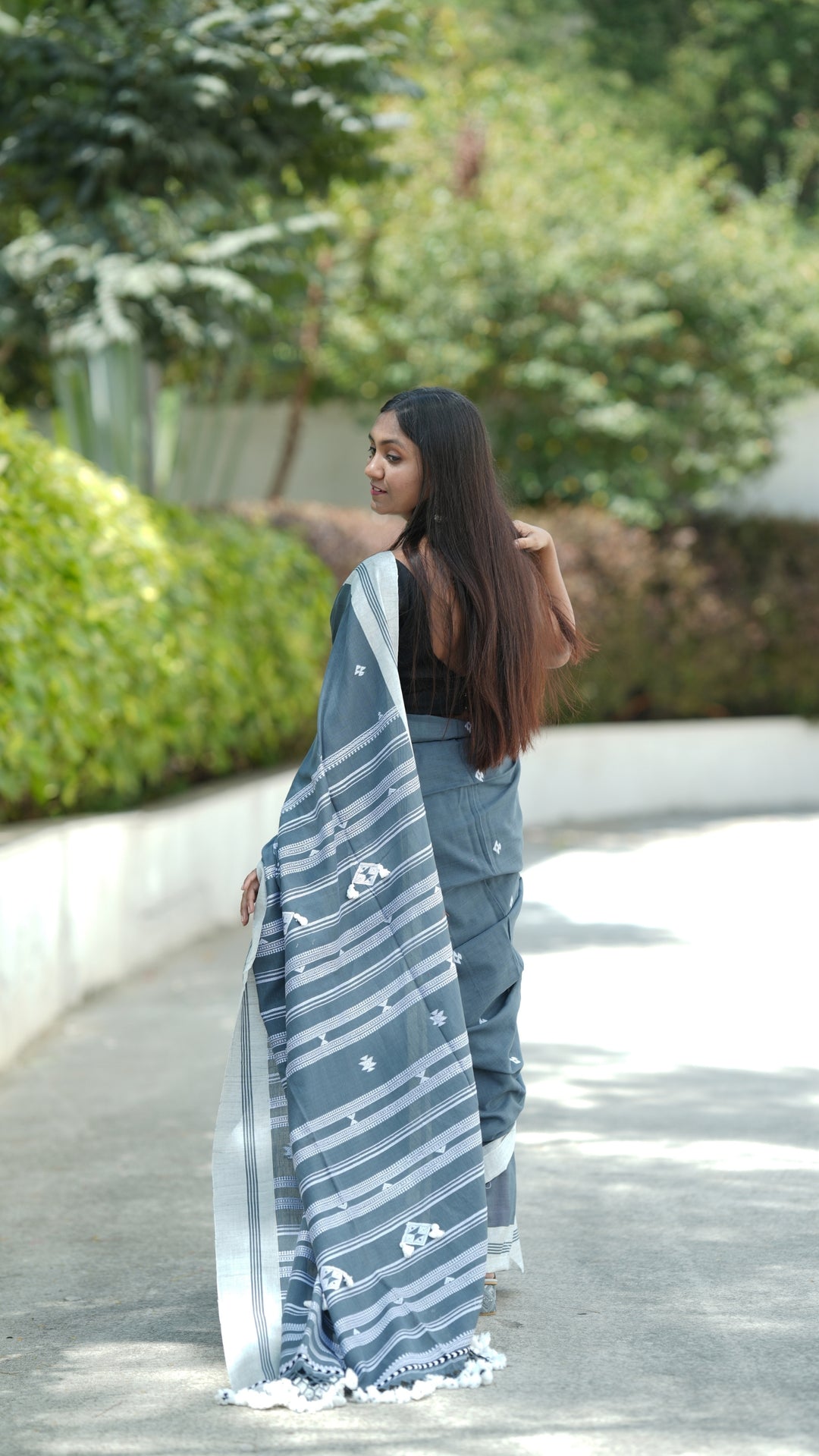 Chhayachit Bujodhi (Saree)
