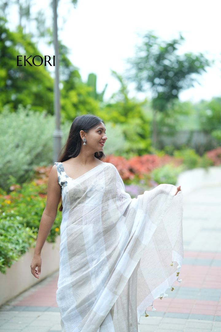 Abha Linen (Saree)
