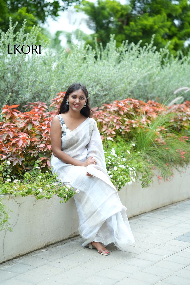Abha Linen (Saree)