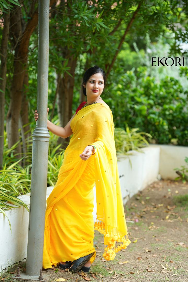 Haldi ki Chamak (Saree)