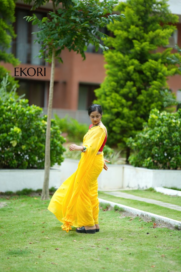 Haldi ki Chamak (Saree)