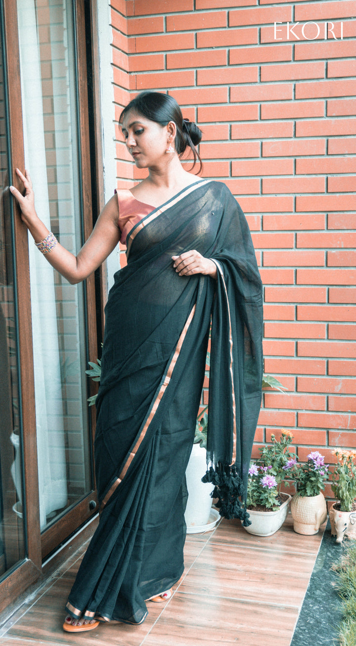 Sunehri (Saree)
