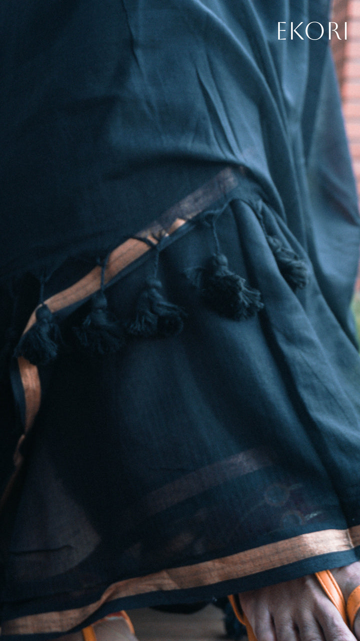Sunehri (Saree)