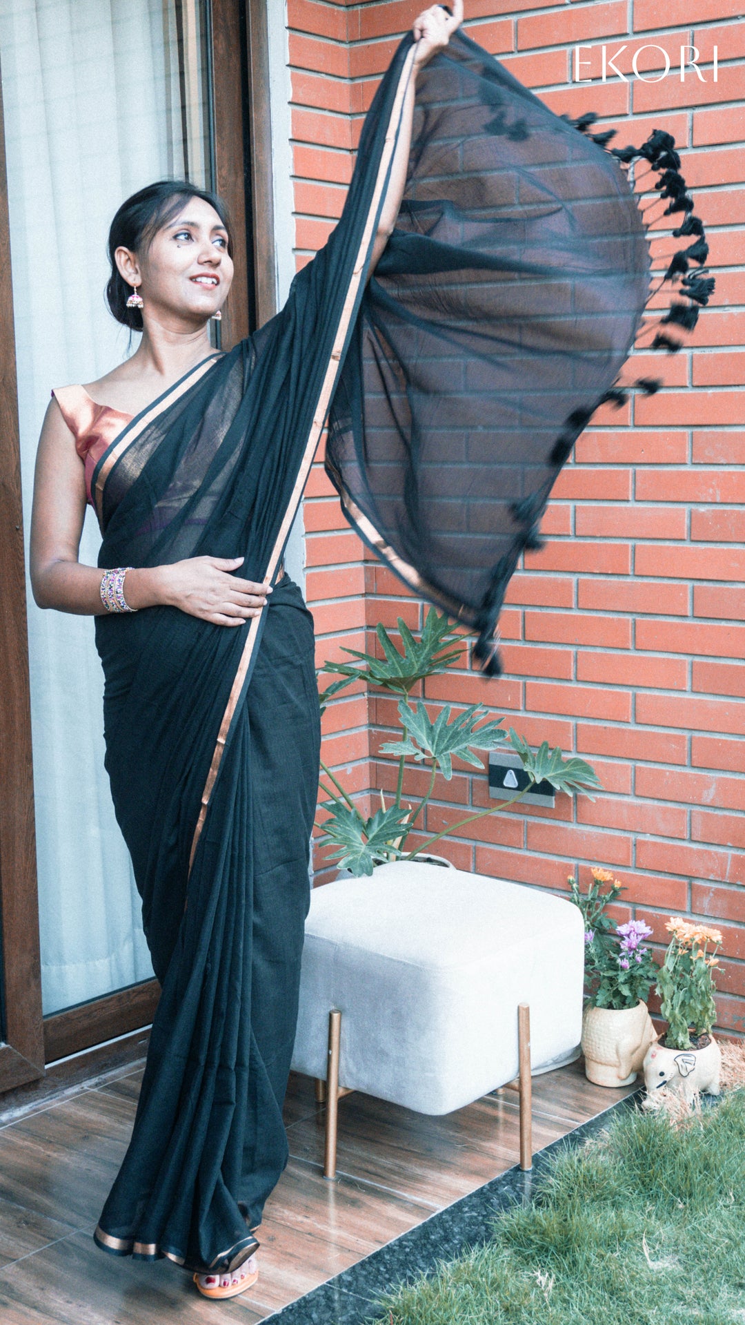 Sunehri (Saree)