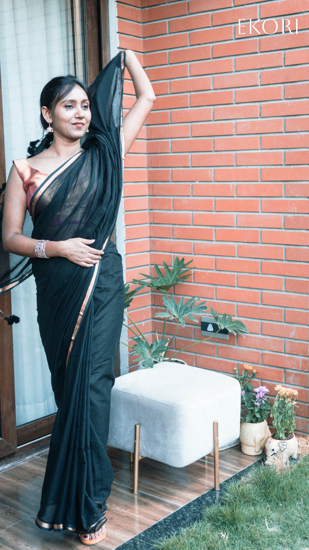 Sunehri (Saree)