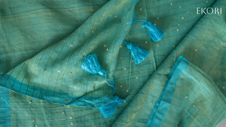 Emerald elegance (Saree)