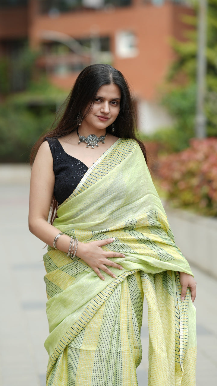 Gauhar Heer Linen (Saree)
