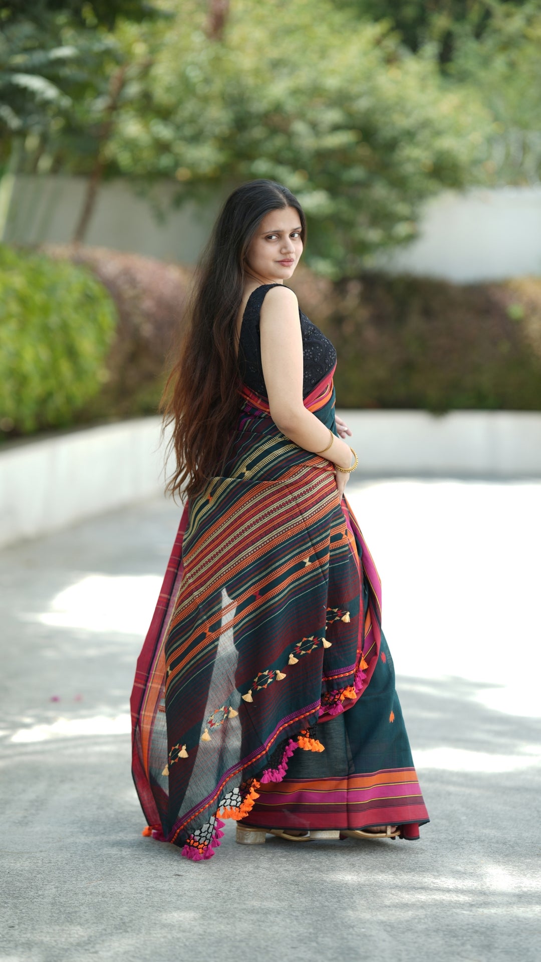 Gulnaar Bujodhi (Saree)