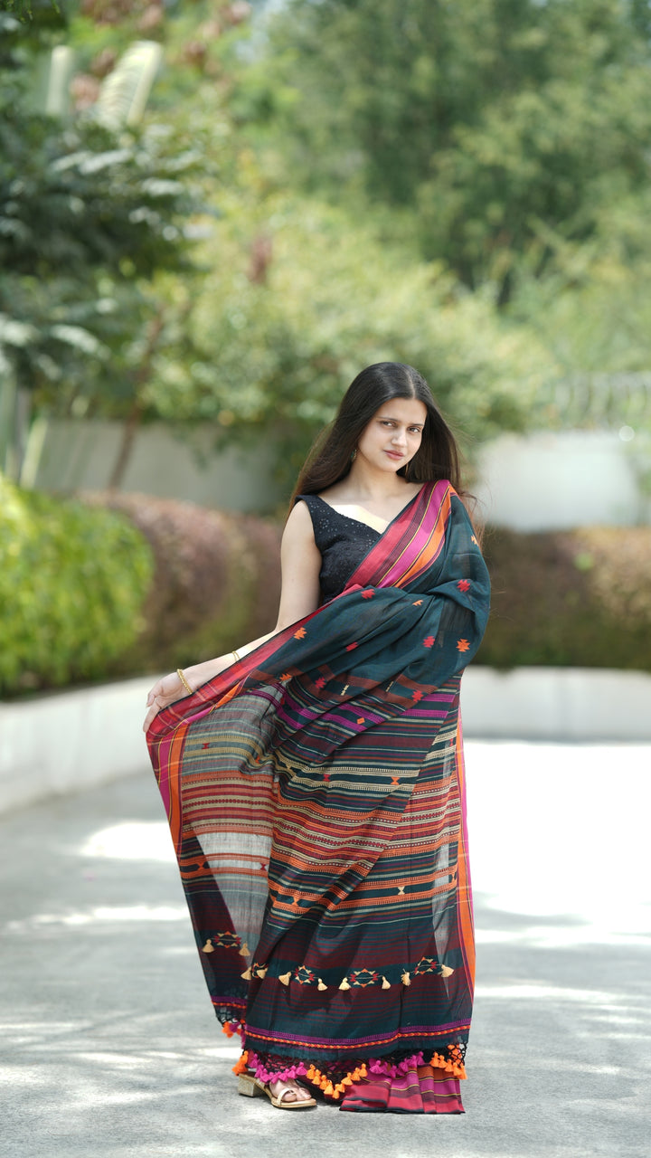 Gulnaar Bujodhi (Saree)