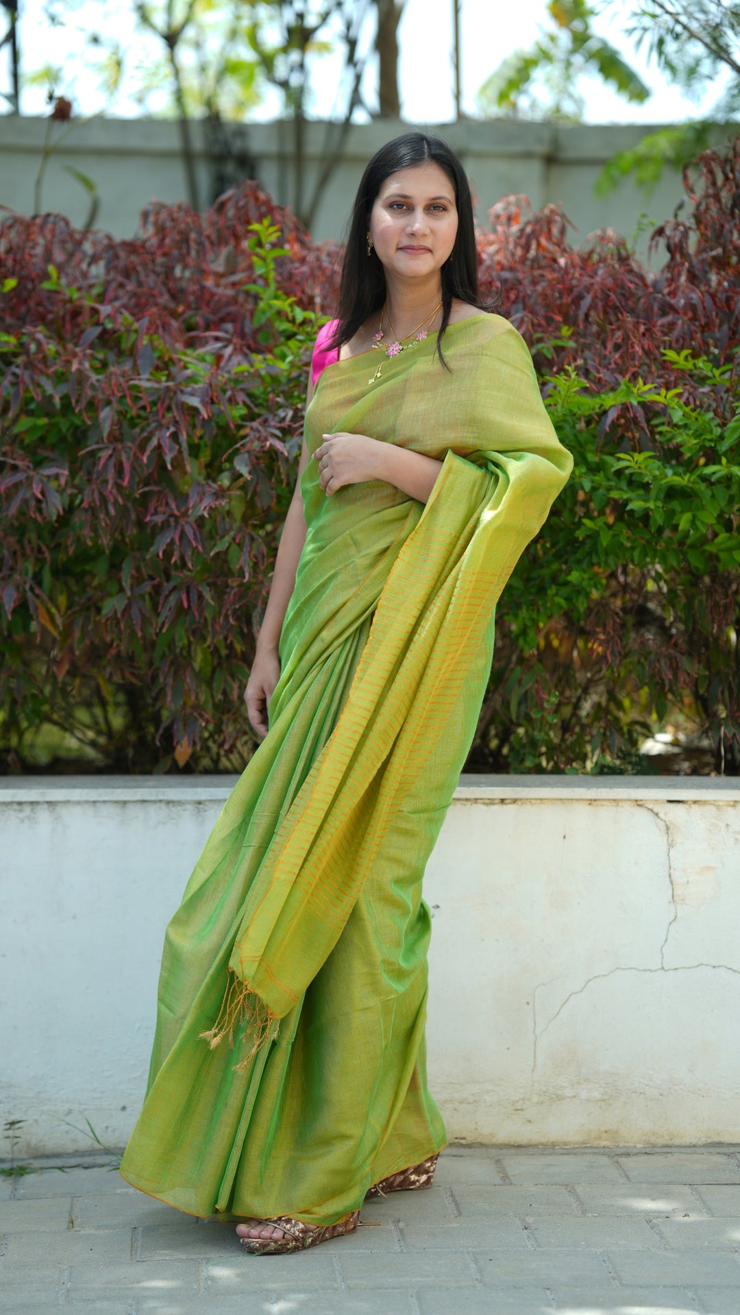 Hara Gulal Tissue Linen (Saree)