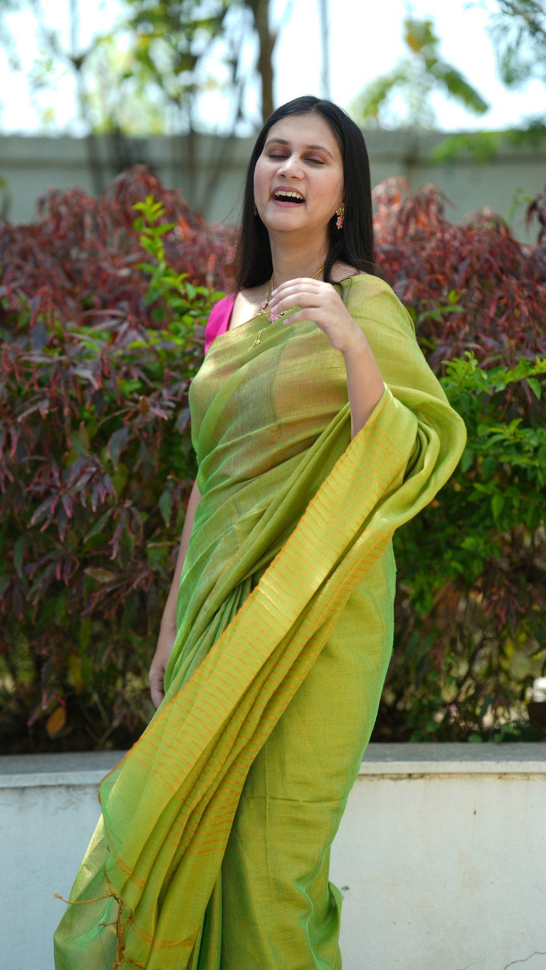 Hara Gulal Tissue Linen (Saree)