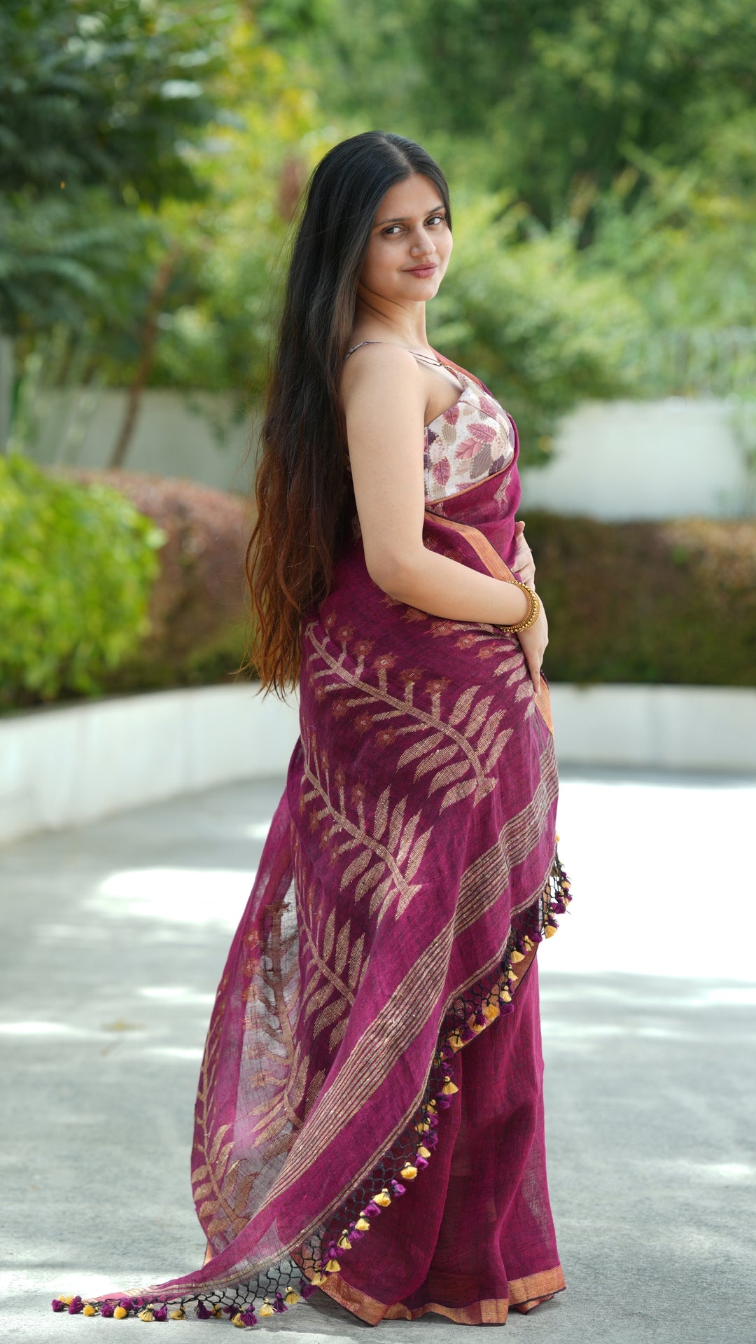Jamranga Jamdani Linen (Saree)