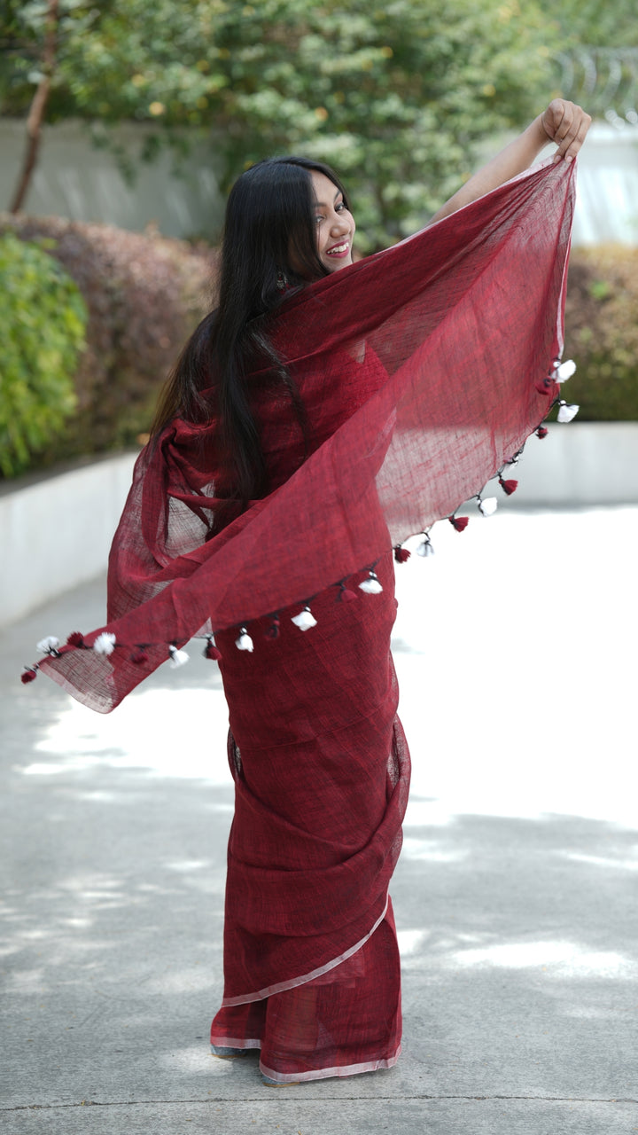 Jashn-e-Gulnar Linen (Saree)