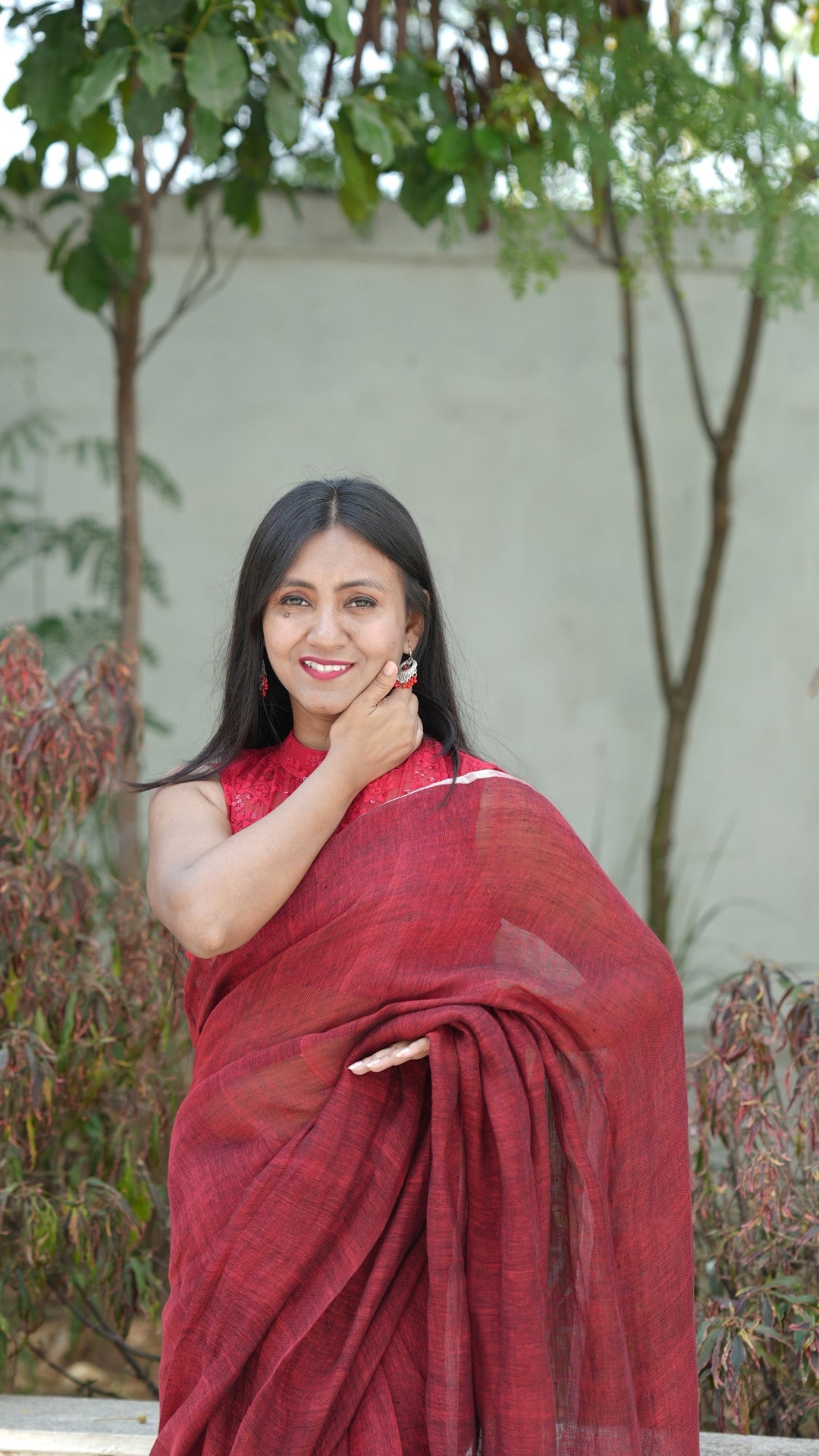 Jashn-e-Gulnar Linen (Saree)