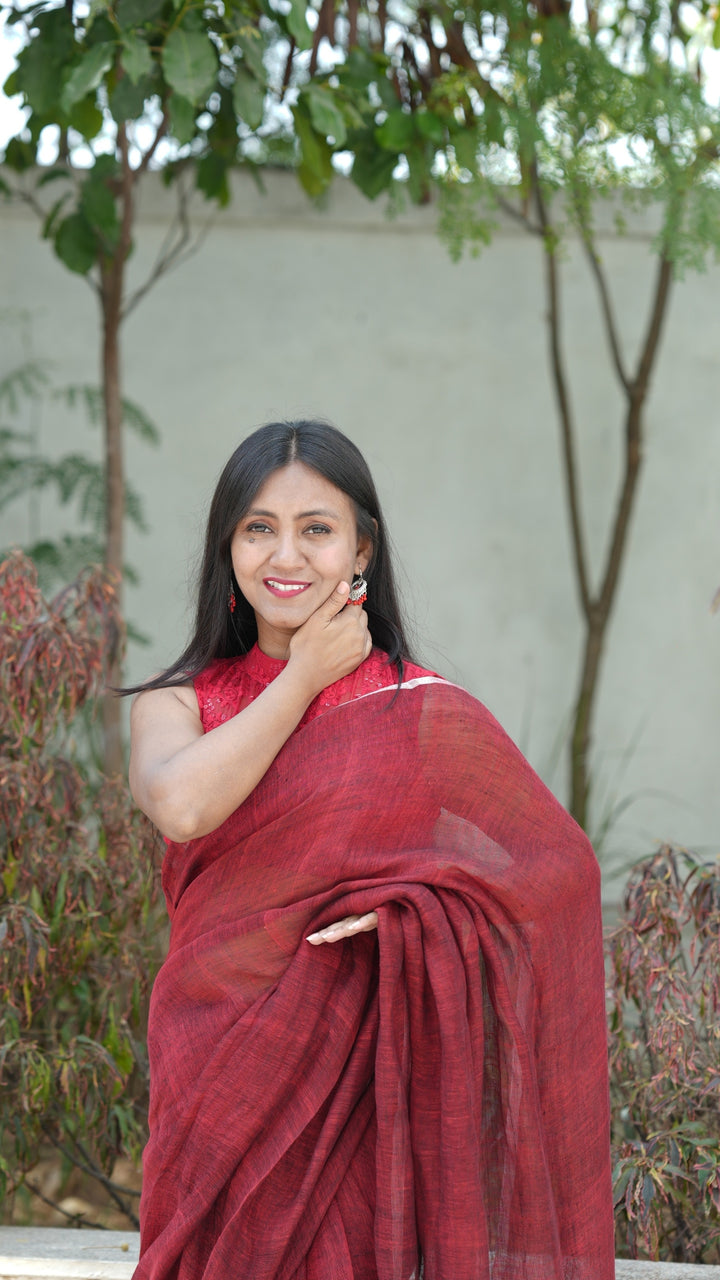 Jashn-e-Gulnar Linen (Saree)