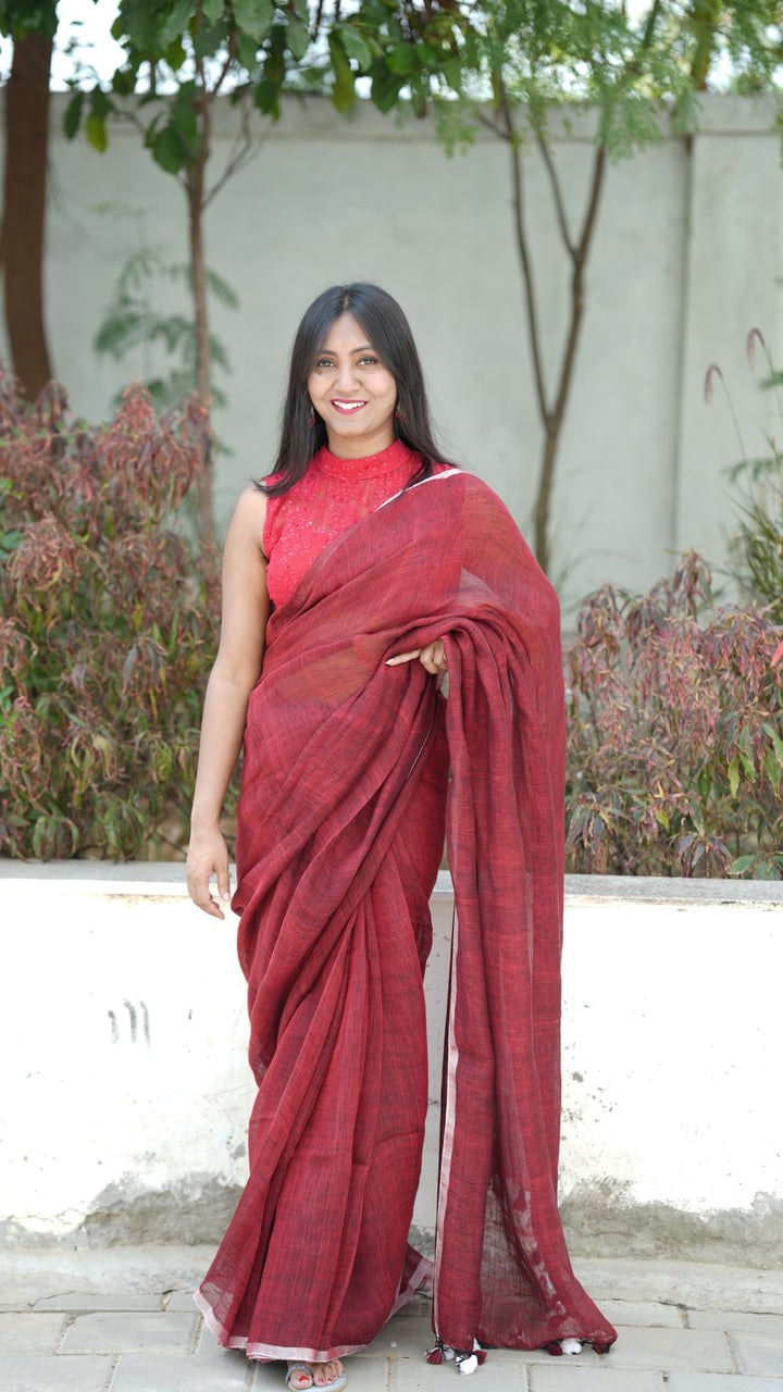 Jashn-e-Gulnar Linen (Saree)