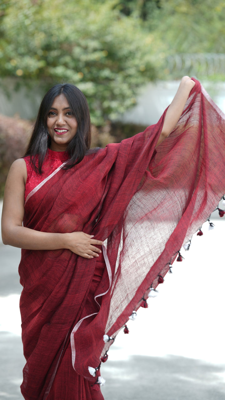 Jashn-e-Gulnar Linen (Saree)