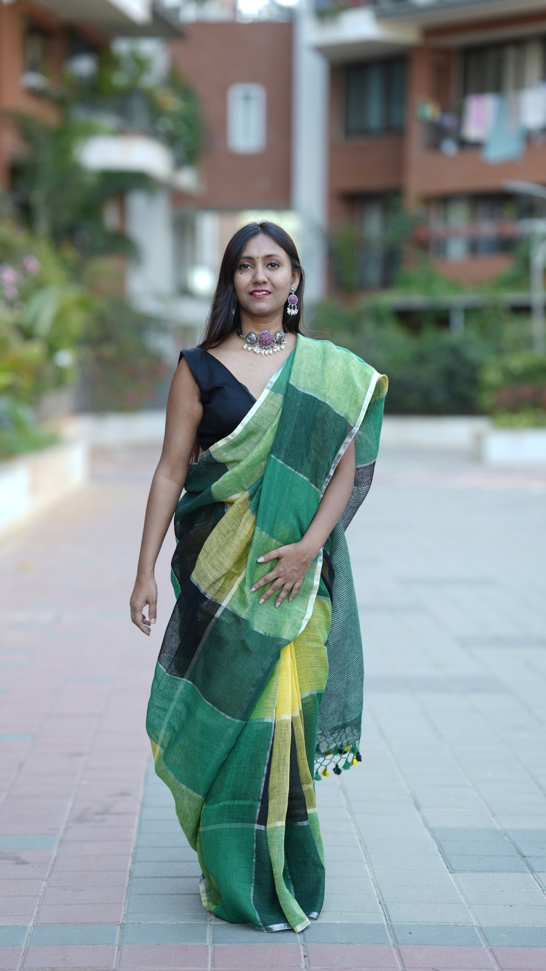 Kanak Vatika Linen (Saree)