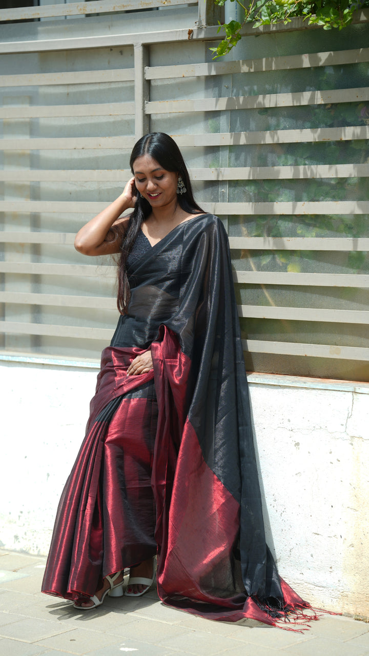 Laal Raat Tissue (Saree)