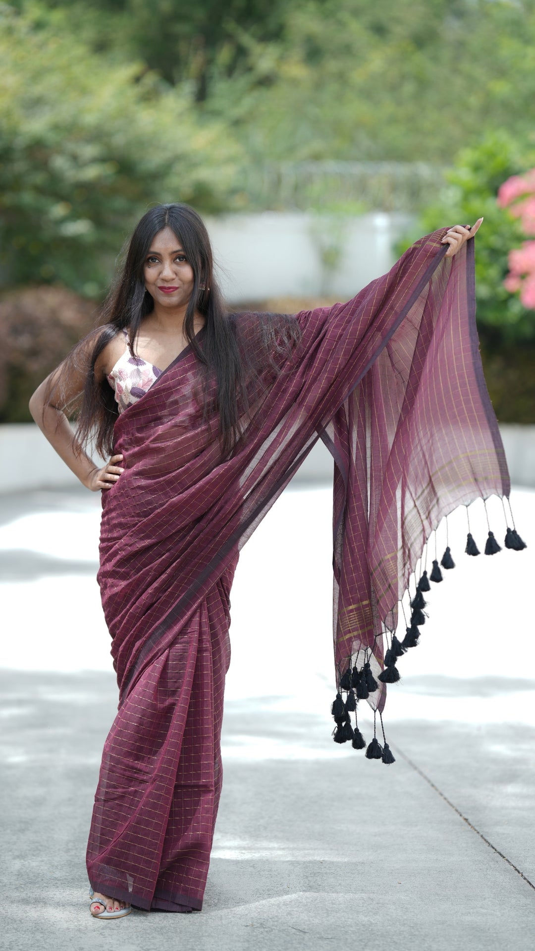 Mehroon Noor (Saree)