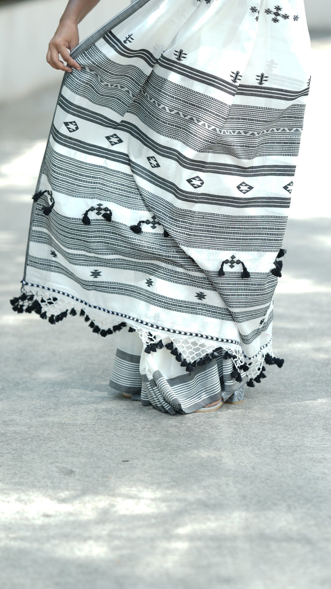 Moti-Kajra Bujodhi (Saree)