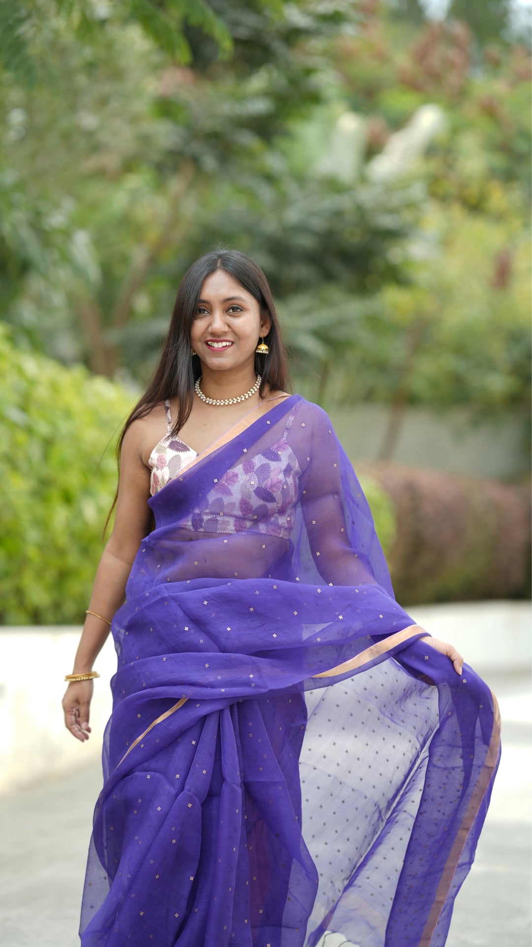 Neel-e-Noor Muslin Silk (Saree)