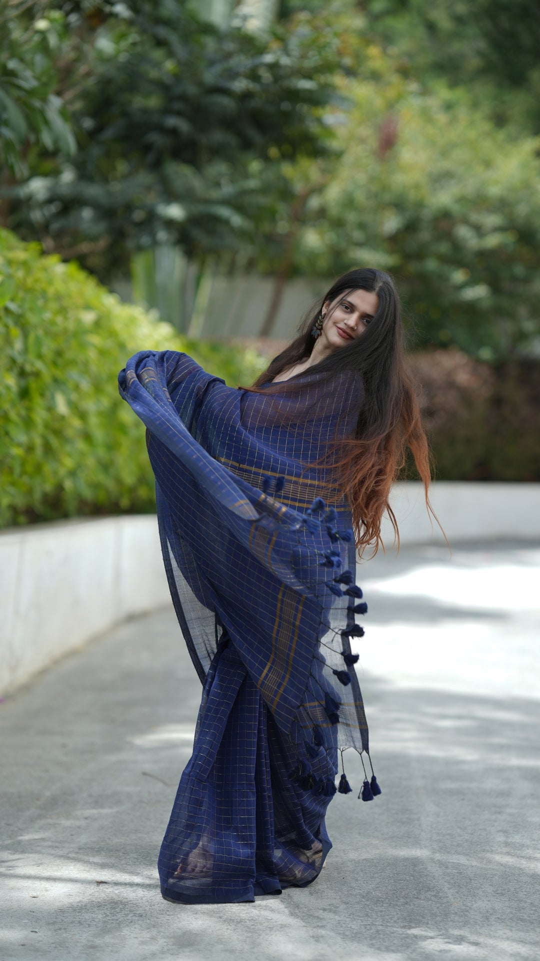 Neel Gold (Saree)