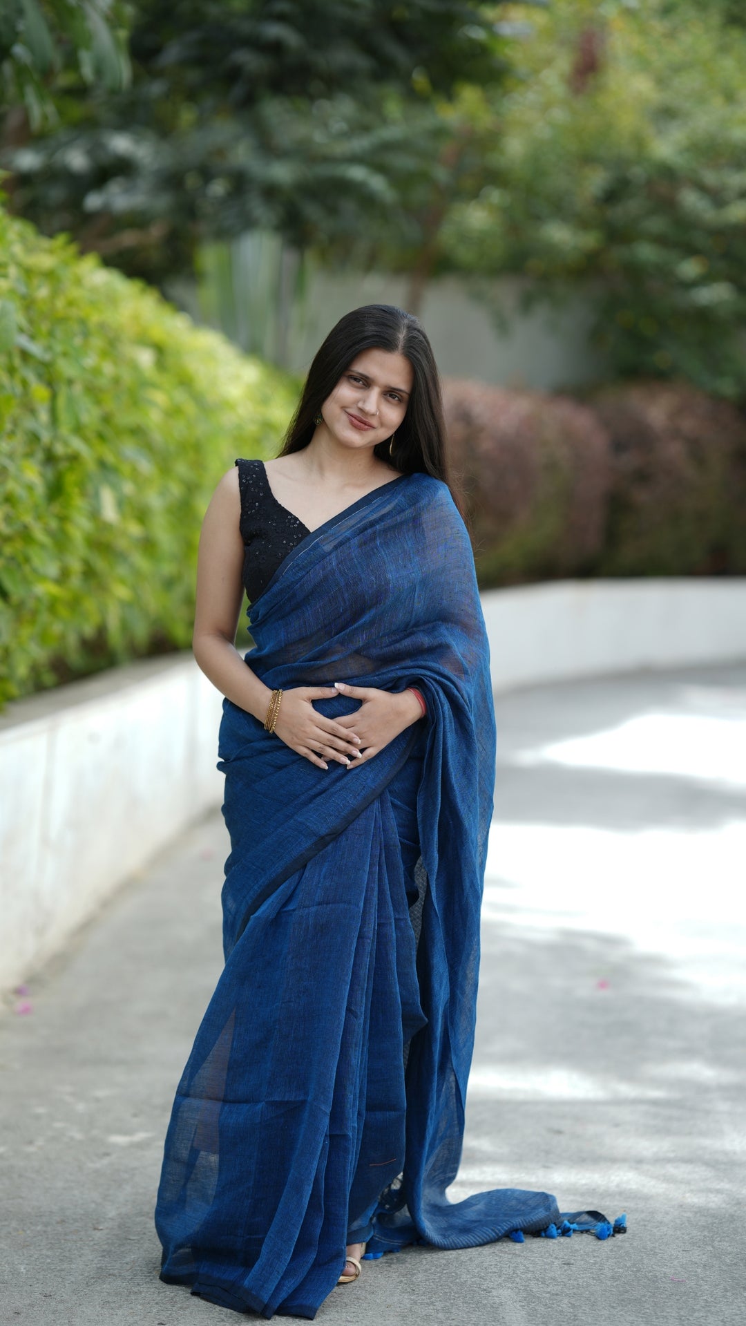 Neelam Linen (Saree)