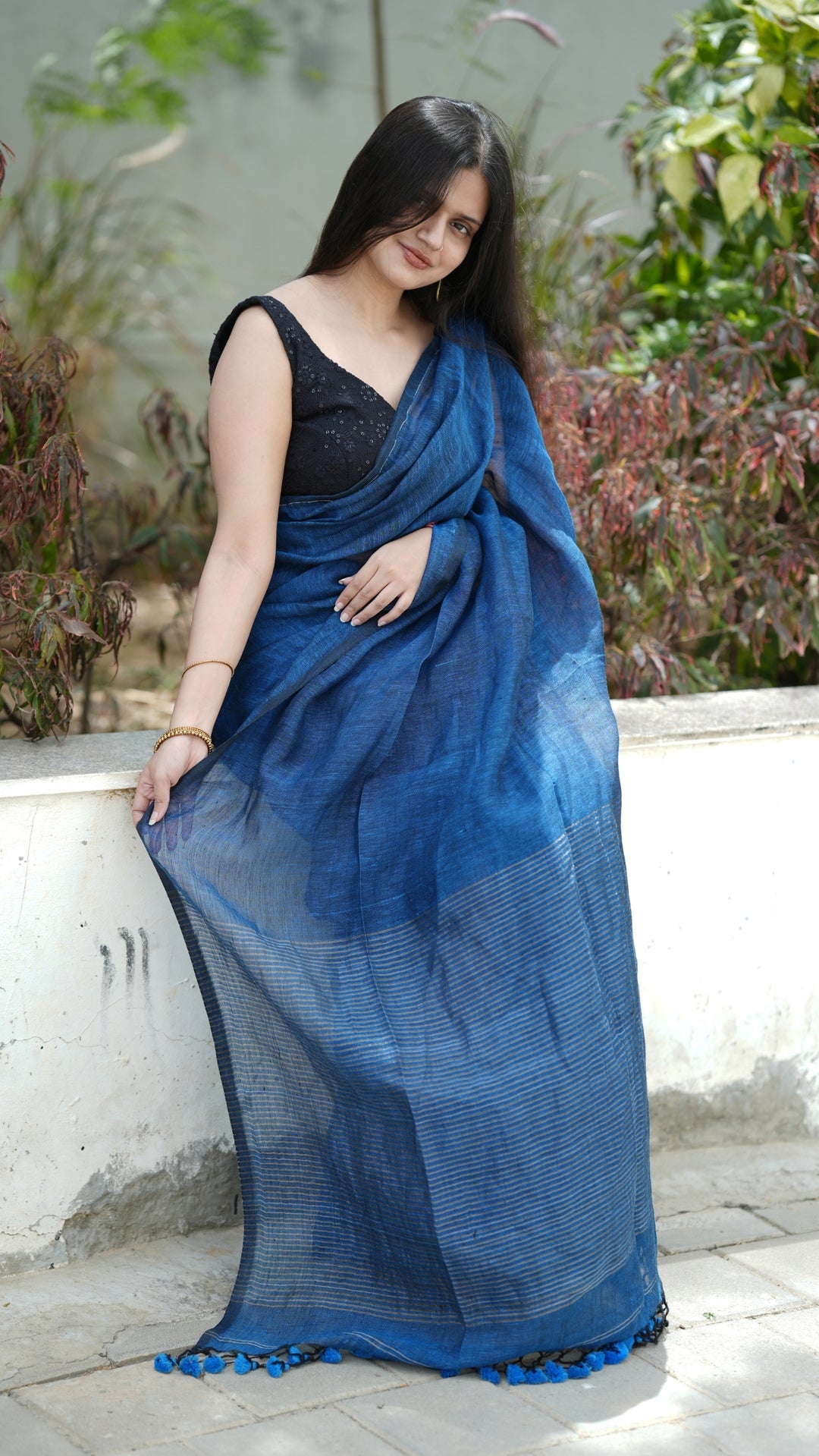 Neelam Linen (Saree)