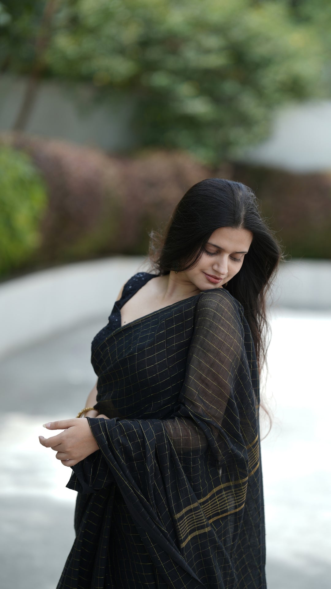 Noir Leher (Saree)