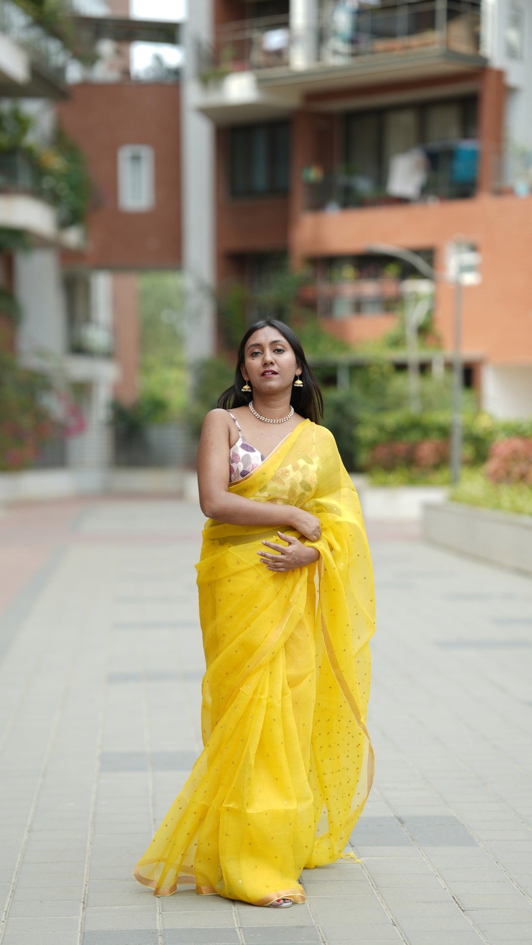 Peeli Aabroo Muslin Silk (Saree)