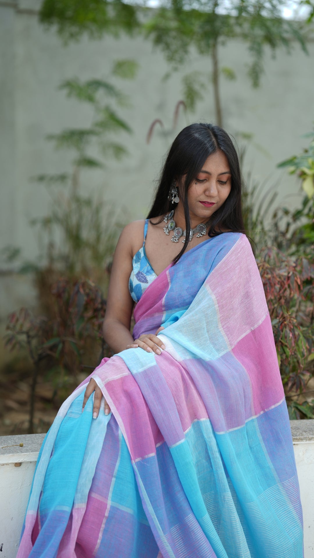 Rang Mahal Linen (Saree)