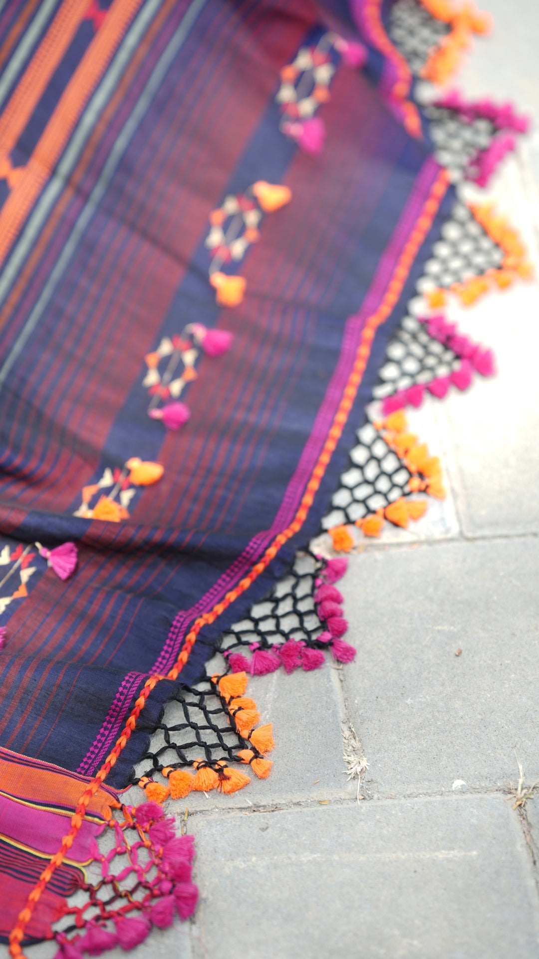 Sharbati Neel Bujodhi (Saree)