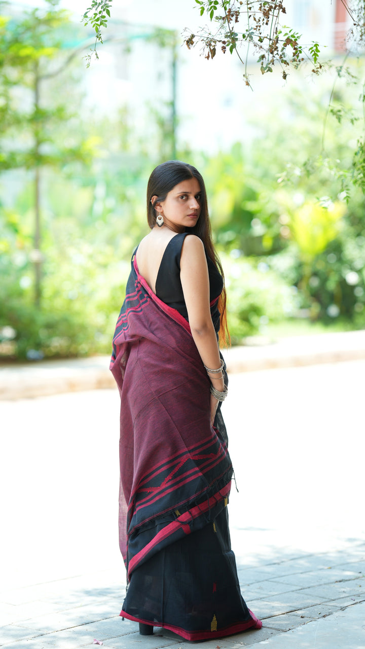 Shonar Neel