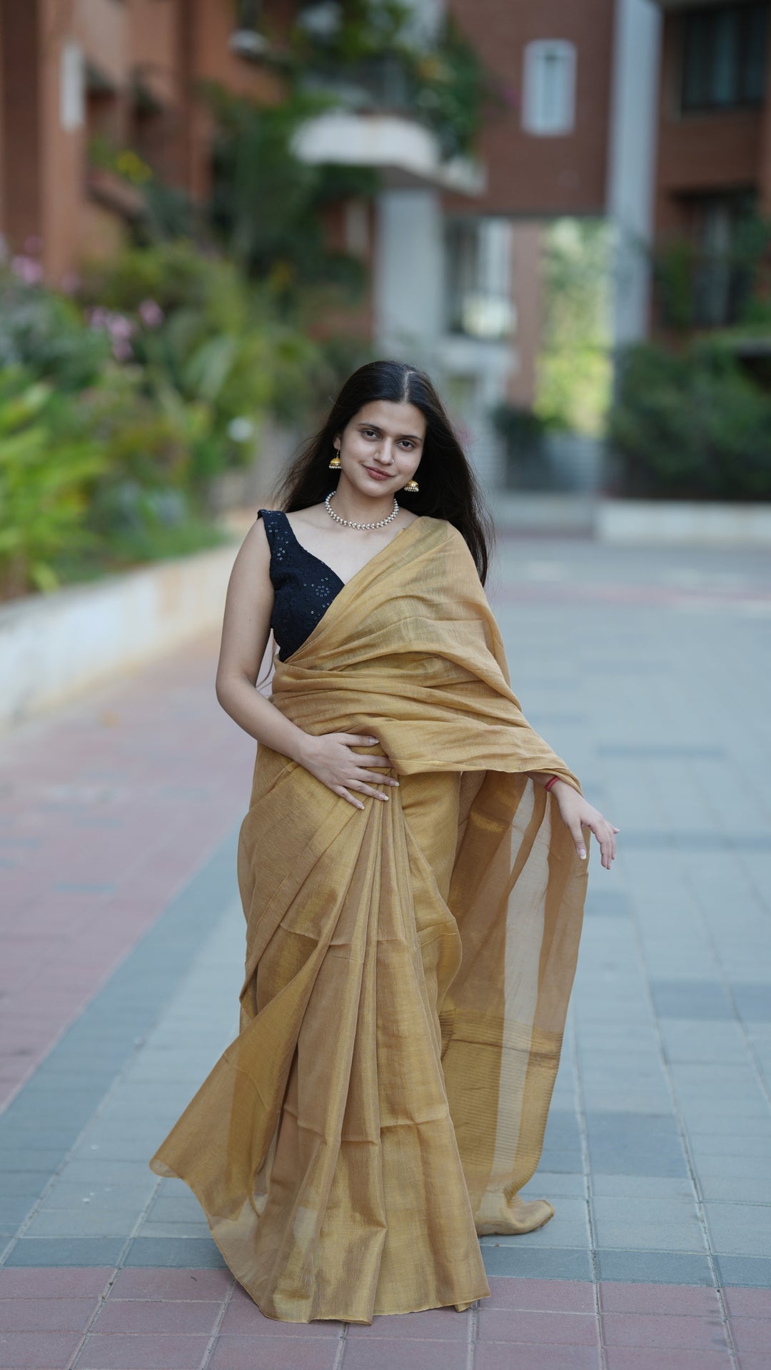 Sona Kesar Tissue Linen (Saree)