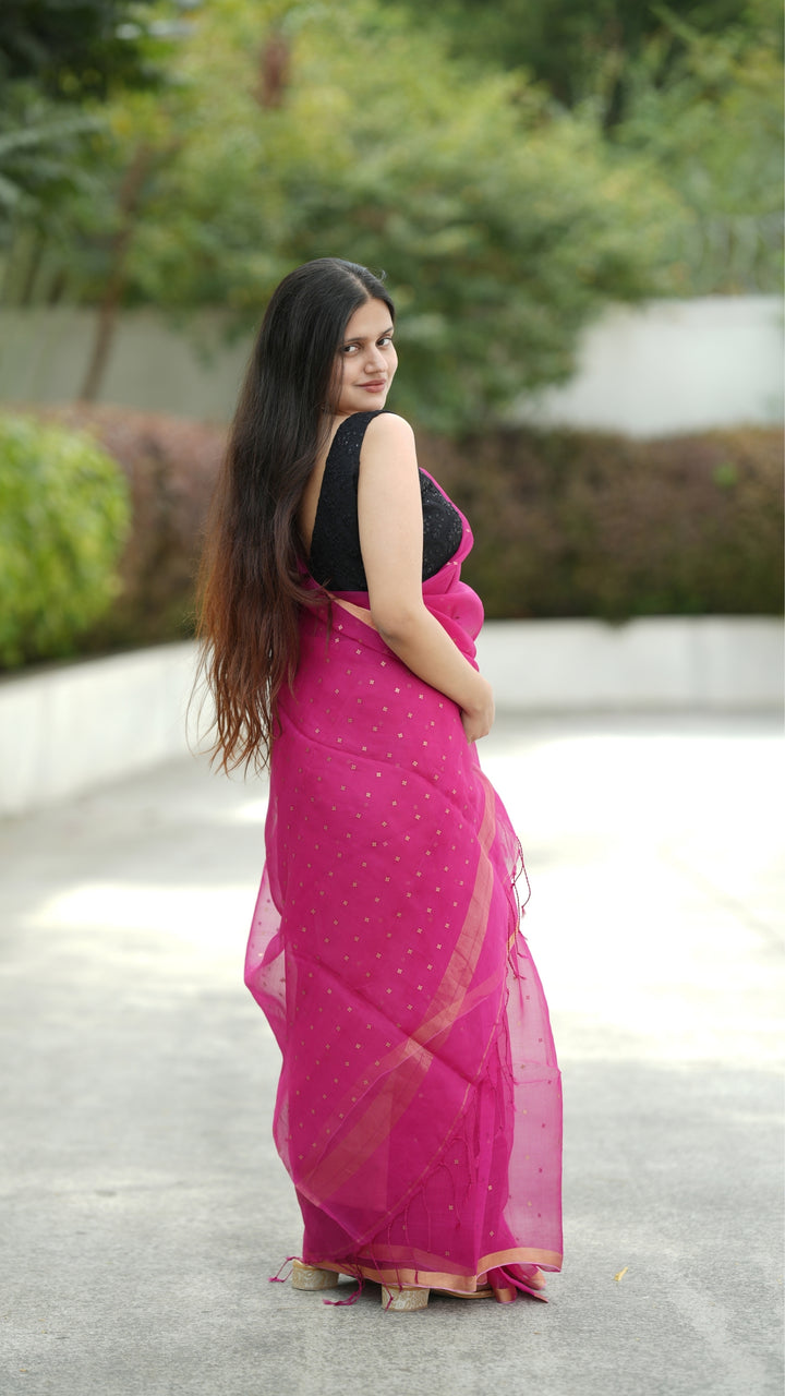 Sunehri Gulabi Muslin Silk (Saree)