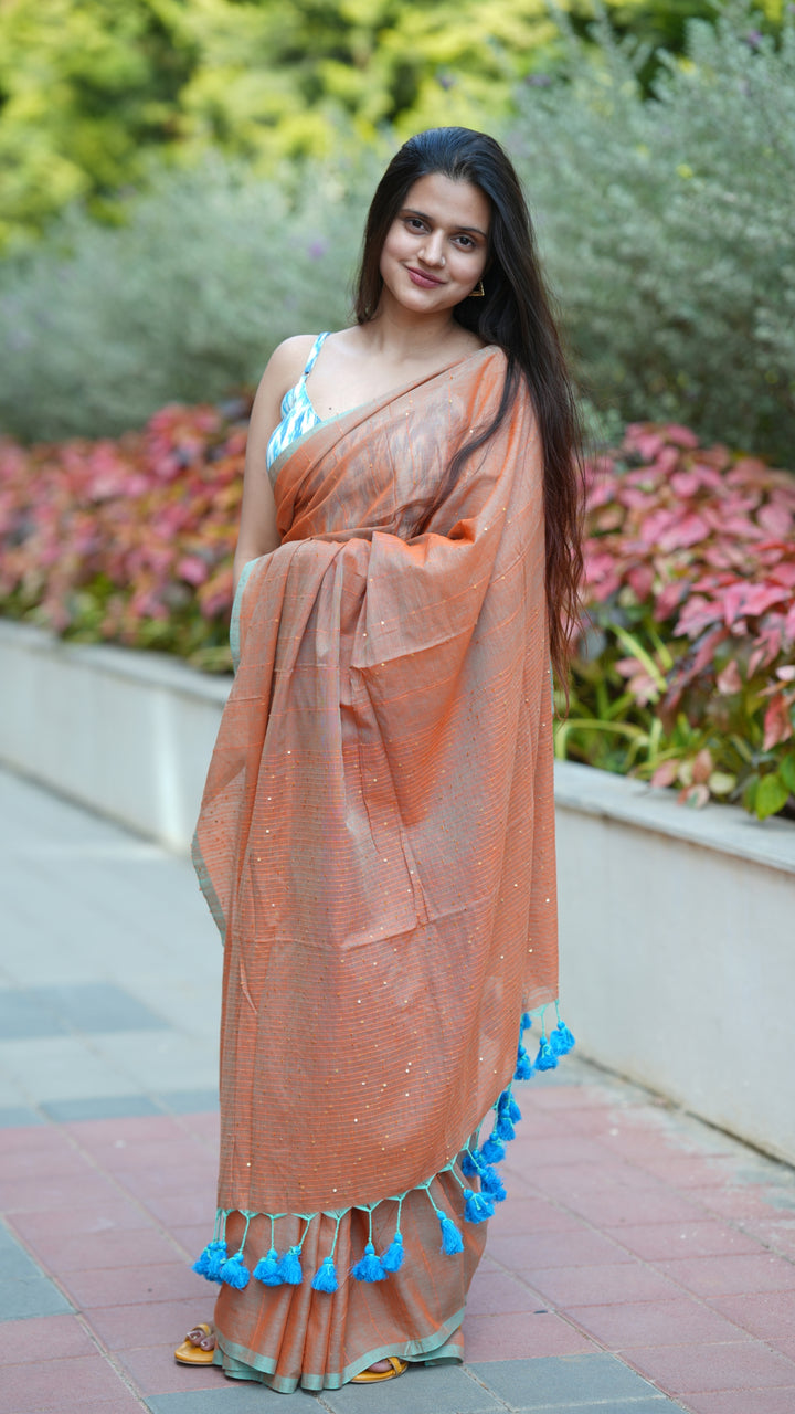 Sunkissed Whisper (Saree)